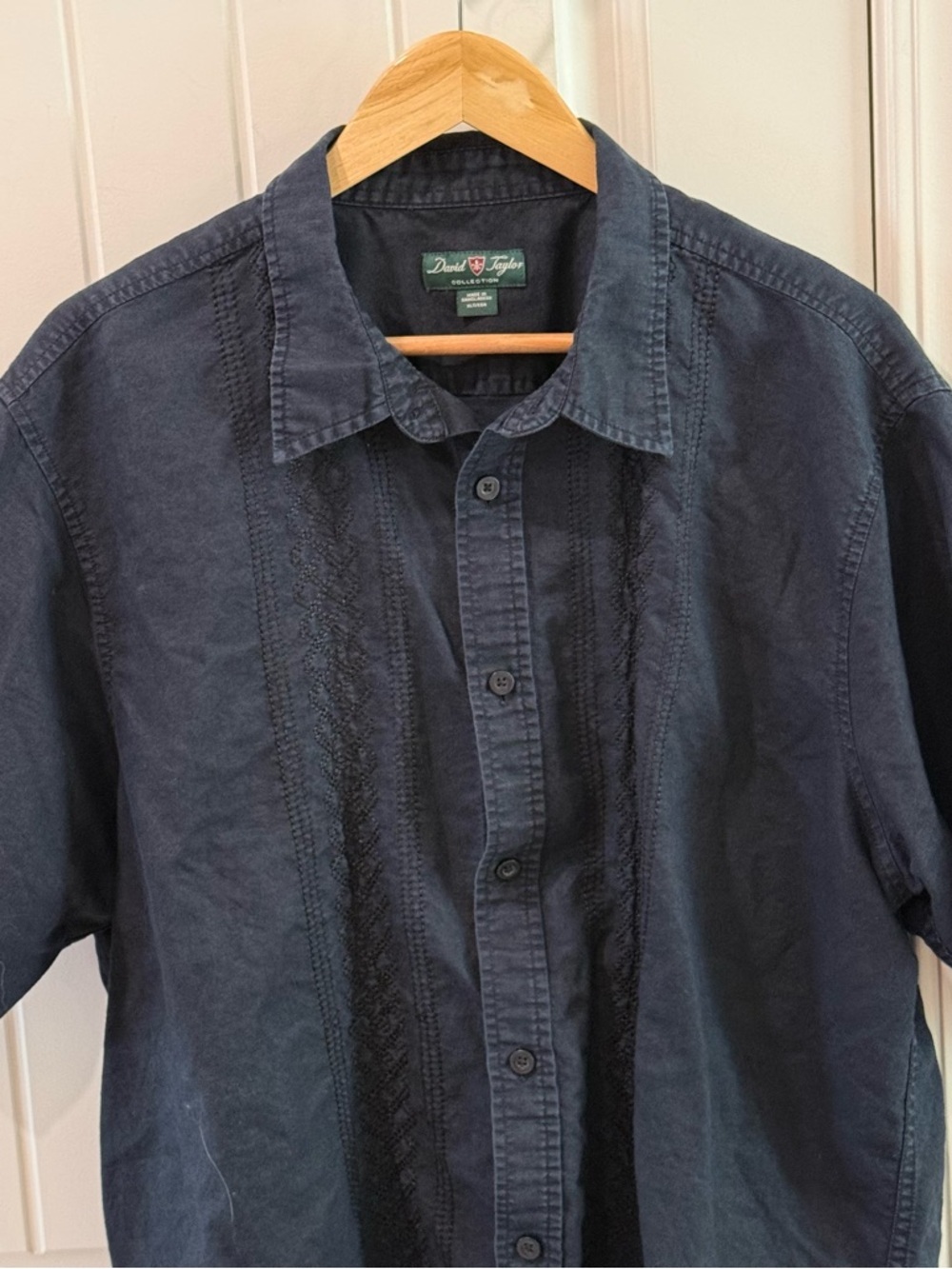 David Taylor Shirt Mens XLT Blue Short Sleeve Button Up Embroidered